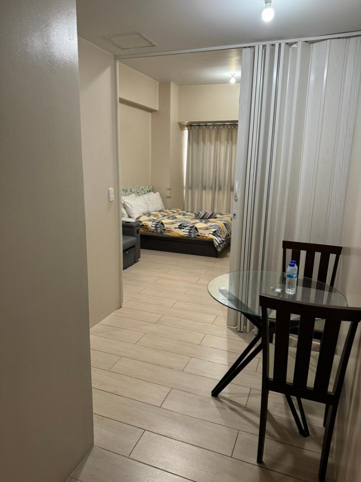 פאסאי Henry'S Newport Condotel מראה חיצוני תמונה