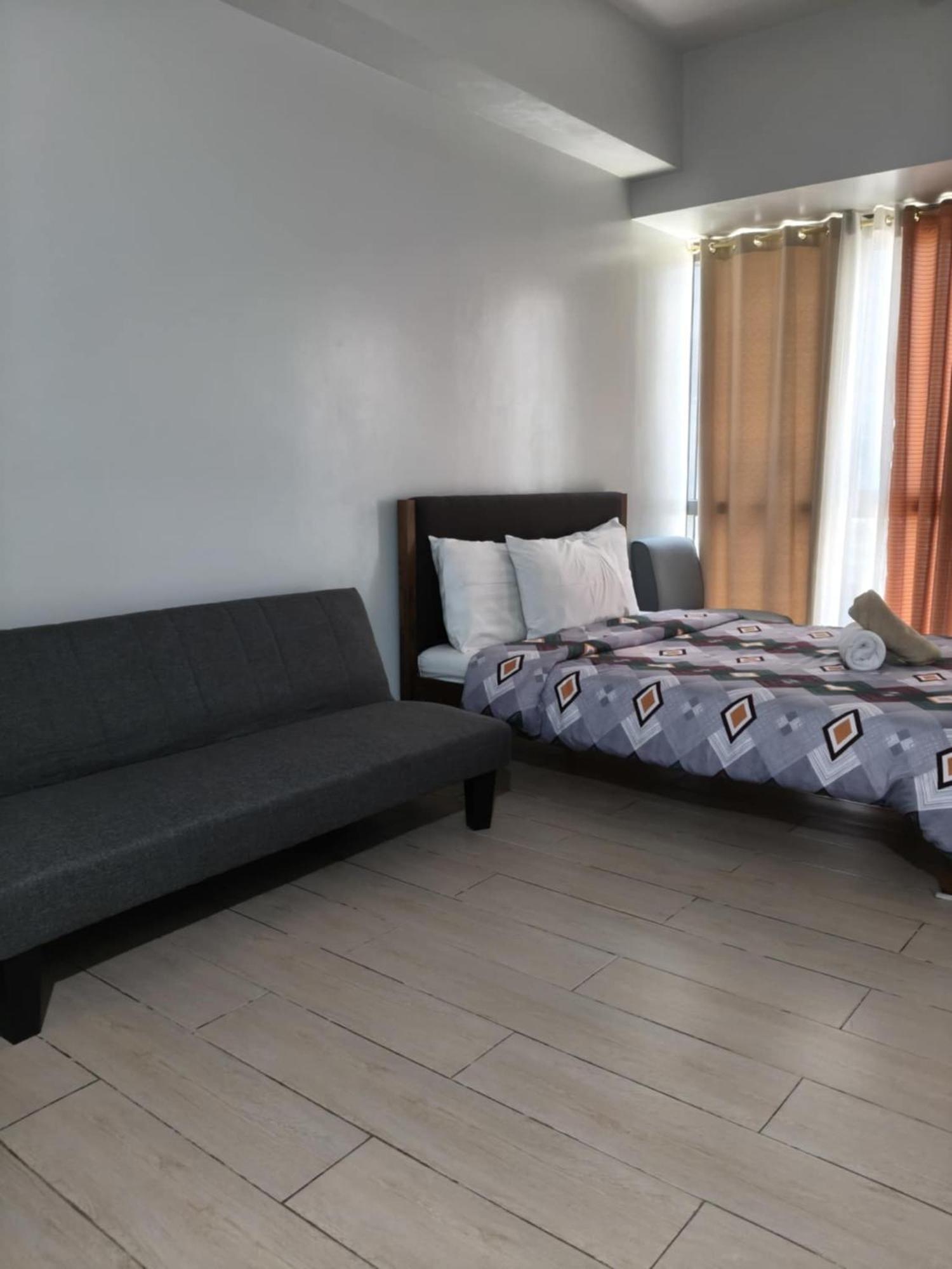 פאסאי Henry'S Newport Condotel מראה חיצוני תמונה